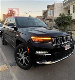 جیپ گراند شیرۆکی